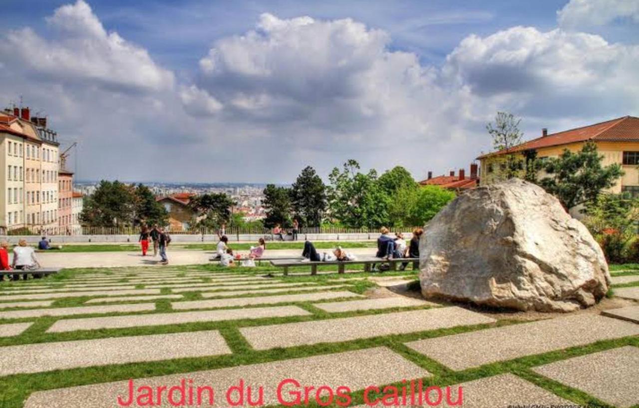 Appartamento Le Jardin Croix Roussien Lione Esterno foto